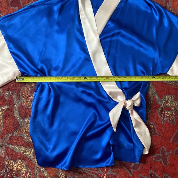 Satin Kama Sutra Lotus Wear Robe Royal Blue and Pink Size Small - Picture 6 of 7